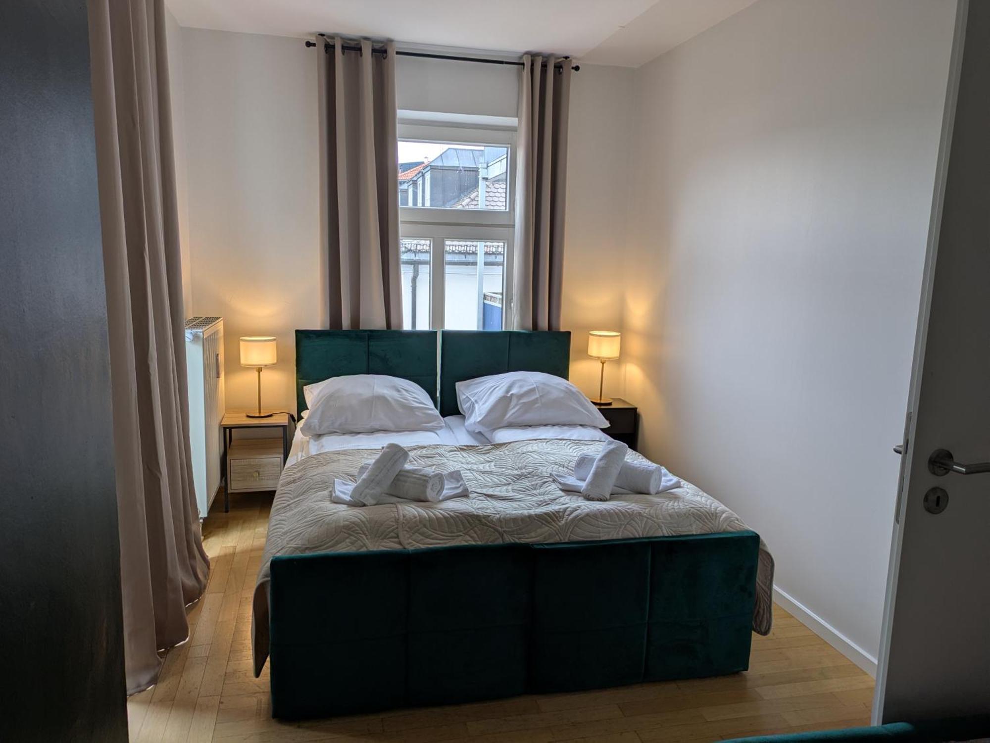Munich Large Apartment 110 Qm, 3 Bedrooms And Very Central 1-12 Guests — Photos 2
